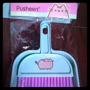 Brand New Pusheen Brush and Dust Pan Fall 2019